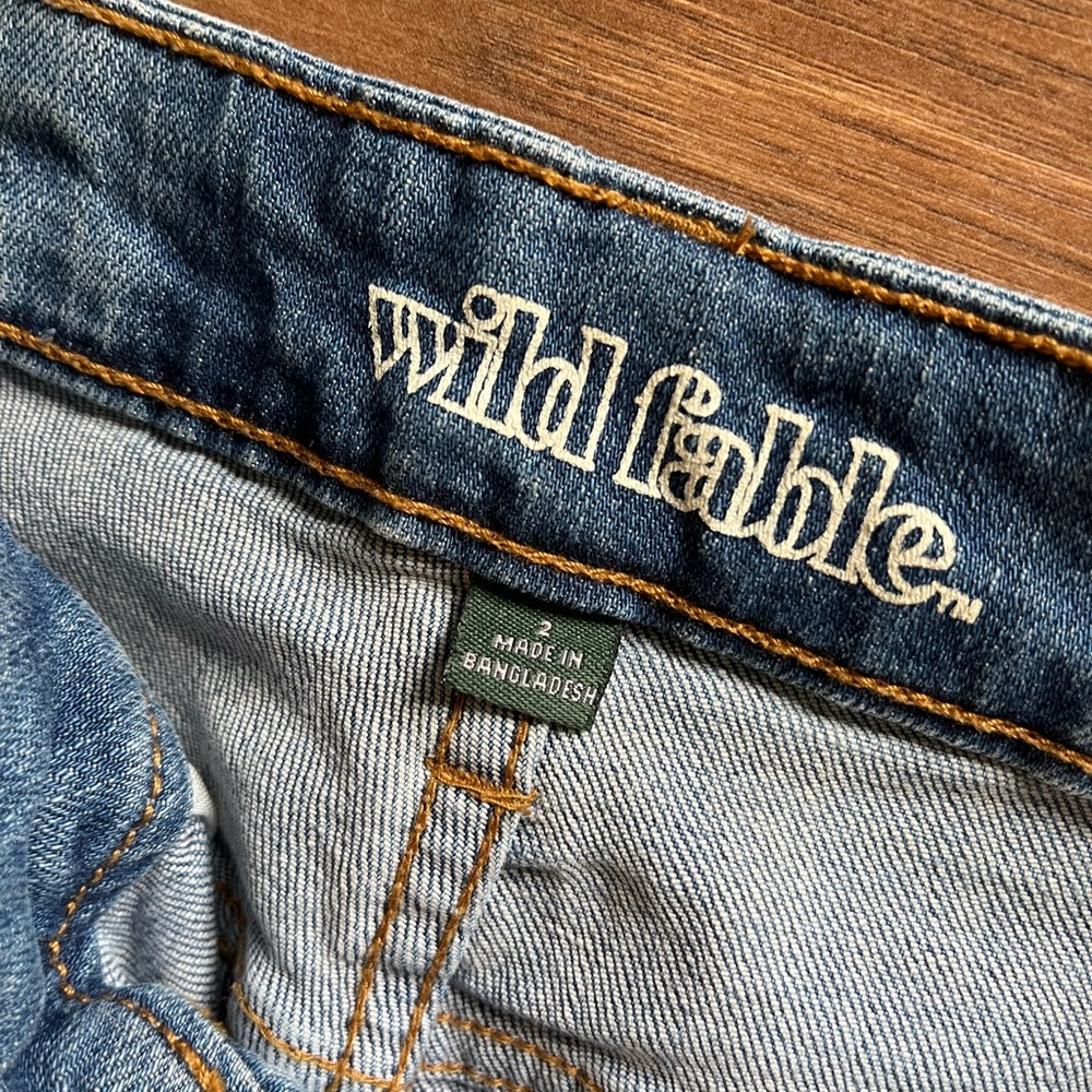 High Rise Mom Jeans - Picture 4 of 4